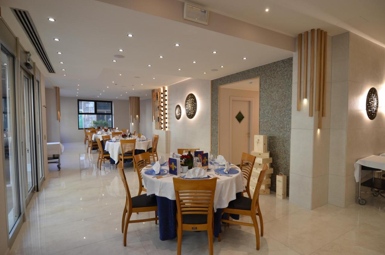 Hotel Ristorante Toscana Alassio Exterior photo